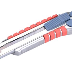 nůž ulamovací s kovovou výztuhou a zásobníkem, 18mm Auto-lock
