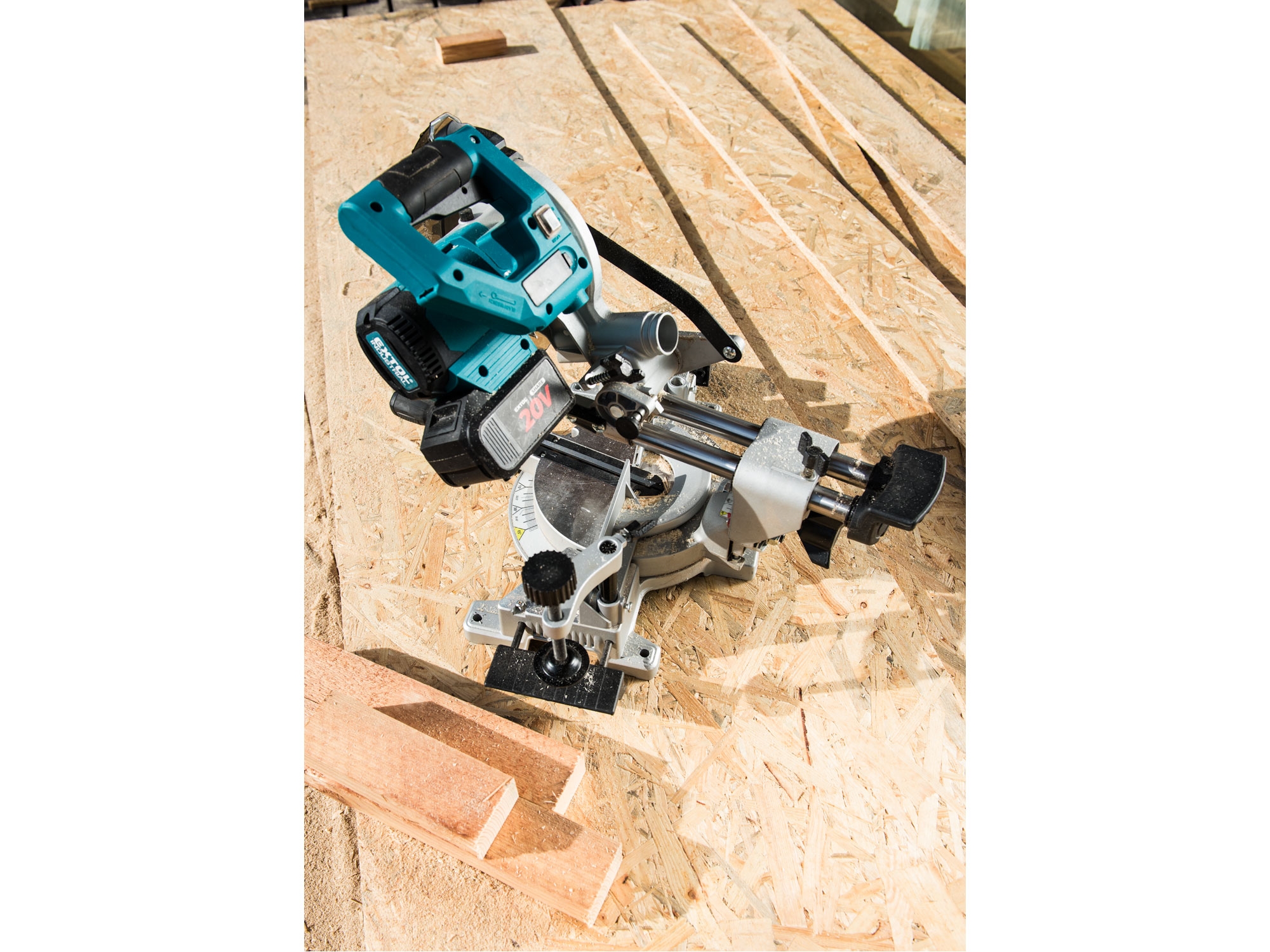 pila pokosová 185mm aku s laserem SHARE20V, BRUSHLESS, 20V Li-ion, 2Ah - Obrázek 22