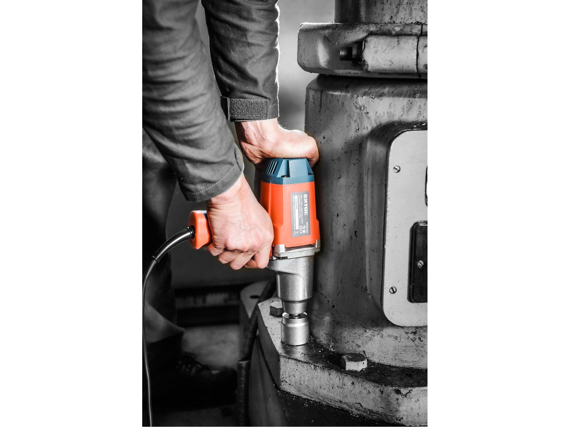 utahovák rázový elektrický, 850W, 1/2", 330Nm - Obrázek 3